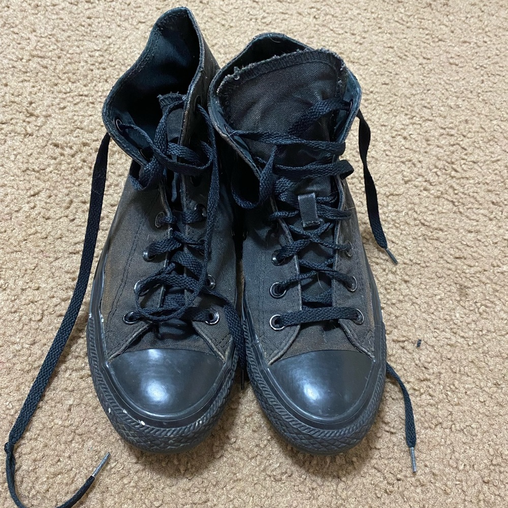 All black womens size 8 converse